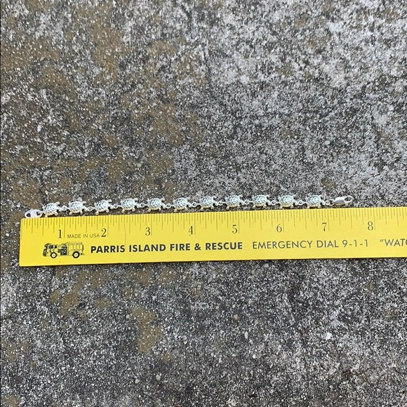 Sterling Silver Turtle Link Bracelet - Picture 8 of 8